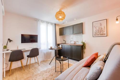 Magnifique studio refait a neuf proche Paris et RER in Vitry-sur-Seine Magnifique studio refait a neuf proche Paris et RER in Vitry-sur-Seine