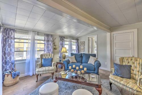 Crescent City Apartment with Easy Lake Access! in Daytona Beach City Center Crescent City Apartment with Easy Lake Access! in Daytona Beach City Center