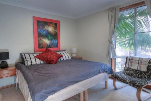 Balcony/terrace, Solveena - Relaxing Family and Friends Beach Retreat with Views in Bundeena Balcony/terrace, Solveena - Relaxing Family and Friends Beach Retreat with Views in Bundeena