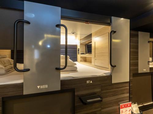 Tabist Capsule Hotel APODS Himeji Station in Himedzsi Tabist Capsule Hotel APODS Himeji Station in Himedzsi