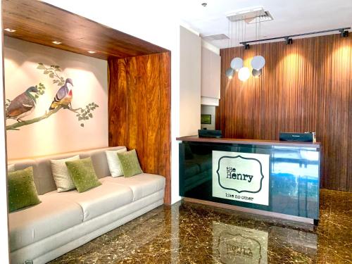 ロビー, ザ ヘンリー ホテル ルースト バコロド (The Henry Hotel Roost Bacolod) in バコロド(ネグロス オクシデンタル) ロビー, ザ ヘンリー ホテル ルースト バコロド (The Henry Hotel Roost Bacolod) in バコロド(ネグロス オクシデンタル)