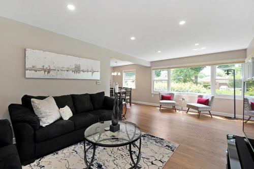 Arlington Heights FHS Rental in Arlington Heights (IL) Arlington Heights FHS Rental in Arlington Heights (IL)