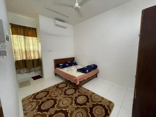 Basic Homestay For Big Family (Muslim Only) near Lembah Bujang Archaelogical Museum Basic Homestay For Big Family (Muslim Only) near Lembah Bujang Archaelogical Museum