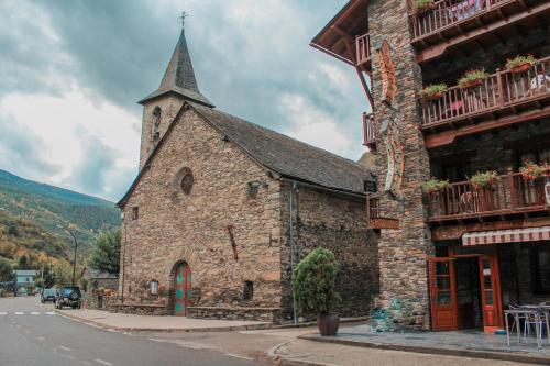 Hotel Saloria in Alins Hotel Saloria in Alins
