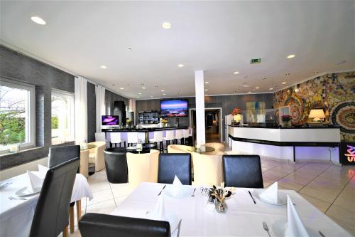 Vestíbulo, Ascot Hotel in Remscheid Vestíbulo, Ascot Hotel in Remscheid