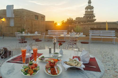 Food and beverages, WelcomHeritage Mandir Palace in Jaisalmer Food and beverages, WelcomHeritage Mandir Palace in Jaisalmer