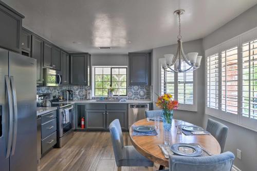 Hilltop Hideaway in Temecula Wine Country in Temecula (CA) Hilltop Hideaway in Temecula Wine Country in Temecula (CA)