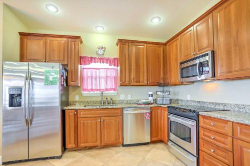 Premium Gulf Shores Family Escape - Walk to Beach! in Fort Morgan Premium Gulf Shores Family Escape - Walk to Beach! in Fort Morgan