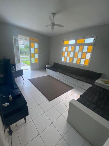 Linda Casa a Beira Mar na Praia de Daniela in 普拉亞德丹妮拉 Linda Casa a Beira Mar na Praia de Daniela in 普拉亞德丹妮拉