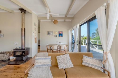 Kioloa Merry Beach Front Gem in Kioloa Kioloa Merry Beach Front Gem in Kioloa