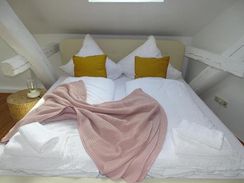 Funky Stays - Stay cozy - Large old town apartment in central location in Alzey Funky Stays - Stay cozy - Large old town apartment in central location in Alzey