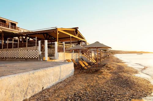 пляж, Potokaki Beachfront Hotel in Острів Самос пляж, Potokaki Beachfront Hotel in Острів Самос