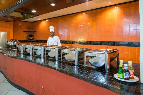 Food and beverages, Bulawayo Rainbow Hotel in Bulawayo Food and beverages, Bulawayo Rainbow Hotel in Bulawayo