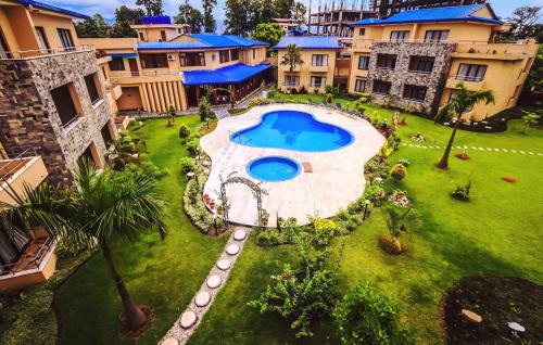 בריכת שחיה, Bharatpur Garden Resort in צ'יטוואן בריכת שחיה, Bharatpur Garden Resort in צ'יטוואן
