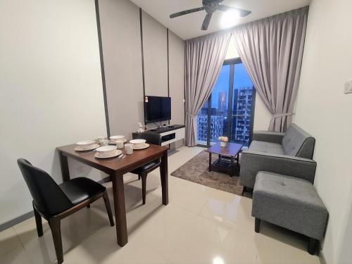 Bangsar South Apartment by Sarah's Lodge @ SouthLink Lifestyle Apartment near Life Care Diagnostic Medical Centre Bangsar South Apartment by Sarah's Lodge @ SouthLink Lifestyle Apartment near Life Care Diagnostic Medical Centre