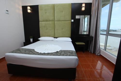 Guestroom, Glory Beach Resort in Taman Tanjung Guestroom, Glory Beach Resort in Taman Tanjung
