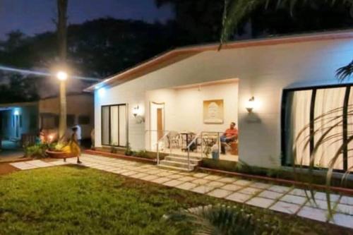 Verandah Madh- Myrah in Malad Verandah Madh- Myrah in Malad