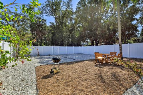Central Gulfport Home Less Than 1 Mi to the Beach! in Gulfport (FL) Central Gulfport Home Less Than 1 Mi to the Beach! in Gulfport (FL)