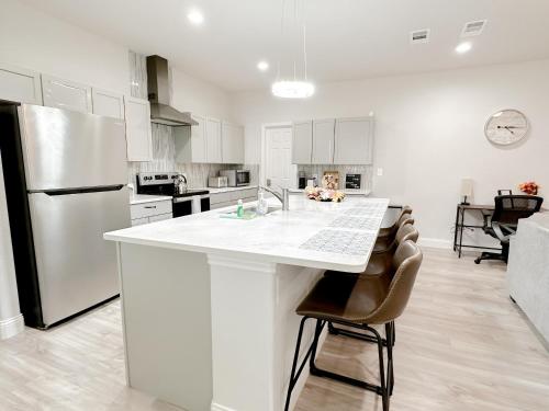 Kitchen, LakeDallasPoolHouse GREAT memories, near LAKE! in Lake Dallas Kitchen, LakeDallasPoolHouse GREAT memories, near LAKE! in Lake Dallas