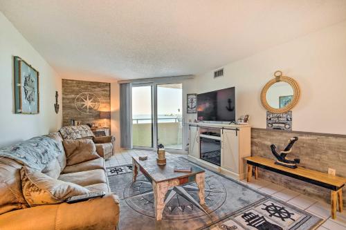 Coastal Hudson Condo with Gulf Front Views! in Hudson (FL) Coastal Hudson Condo with Gulf Front Views! in Hudson (FL)