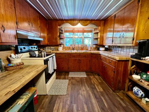 Quiet Farmhouse close to major theme parks in Dade City (FL) Quiet Farmhouse close to major theme parks in Dade City (FL)