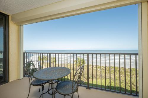 Exterior view, Sand Dollar 402 in Crescent Beach Exterior view, Sand Dollar 402 in Crescent Beach