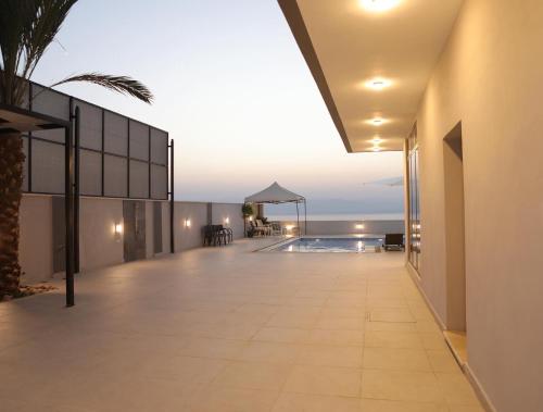 Follow Sea Villa in Sowayma Follow Sea Villa in Sowayma