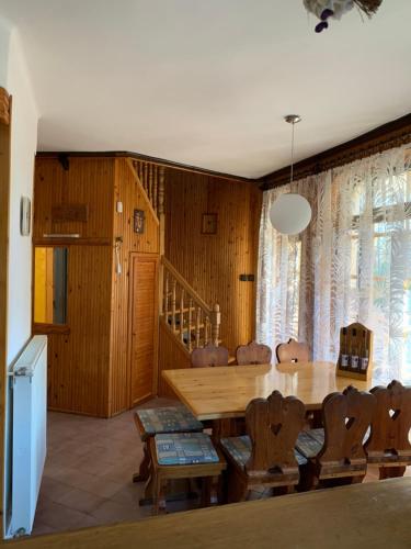 Bolla Nyaralóház (Bolla Nyaralohaz) in Hegyhatszentjakab Bolla Nyaralóház (Bolla Nyaralohaz) in Hegyhatszentjakab