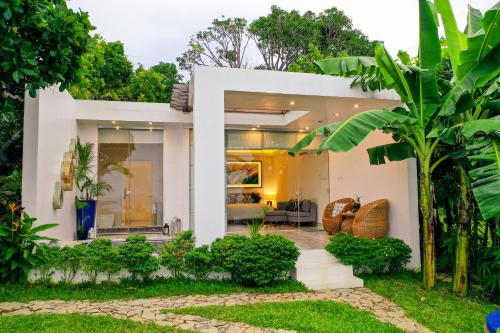 Kert, The Dream Beach Resort near Santa Isabel Erőd Kert, The Dream Beach Resort near Santa Isabel Erőd