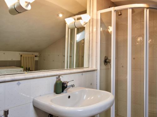 Bagno, Apartment Terrazzo fiorito by Interhome in Musso Bagno, Apartment Terrazzo fiorito by Interhome in Musso
