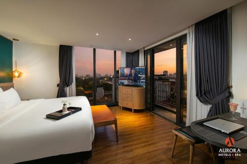 Guestroom, Aurora Premium - A Lifestyle Hotel in Hanoi Guestroom, Aurora Premium - A Lifestyle Hotel in Hanoi