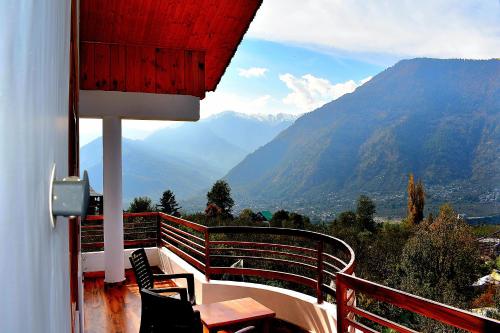 Balcony/terrace, THE LANDSBY COTTAGES in Naggar Balcony/terrace, THE LANDSBY COTTAGES in Naggar
