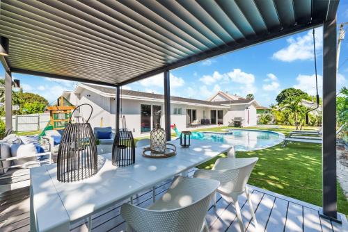 Playground, Premium Miami Villa Resort Pool, Golf & BB Court L05 in West Perrine Playground, Premium Miami Villa Resort Pool, Golf & BB Court L05 in West Perrine