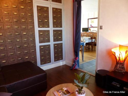 Maison spacieuse avec jardin, proche activites, climatisee, velos, et lits faits a l'arrivee - FR-1- in Couleuvre Maison spacieuse avec jardin, proche activites, climatisee, velos, et lits faits a l'arrivee - FR-1- in Couleuvre