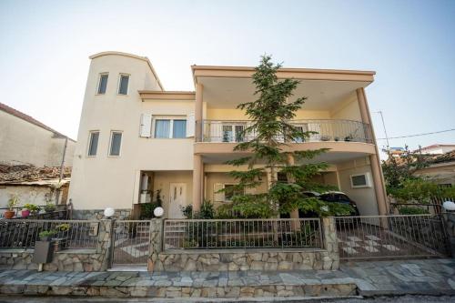 A szálláshely kívülről, Alexandros Suite in Agioi Anargyroi A szálláshely kívülről, Alexandros Suite in Agioi Anargyroi