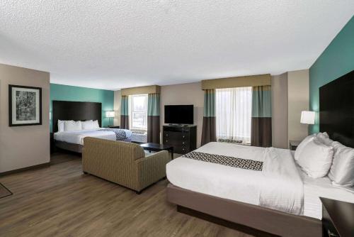 La Quinta Inn & Suites by Wyndham Lebanon in לבנון(טי אן) La Quinta Inn & Suites by Wyndham Lebanon in לבנון(טי אן)