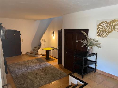 Magnifique Villa de prestige Antibes/Juan-les-Pins in Antibes Magnifique Villa de prestige Antibes/Juan-les-Pins in Antibes