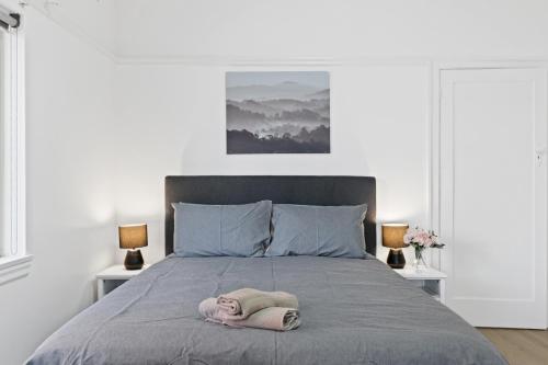 Burwood New 2 Bedroom 2 Bath Apt Free Parking