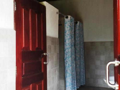Baño, Murchison Backpackers in Masindi Baño, Murchison Backpackers in Masindi