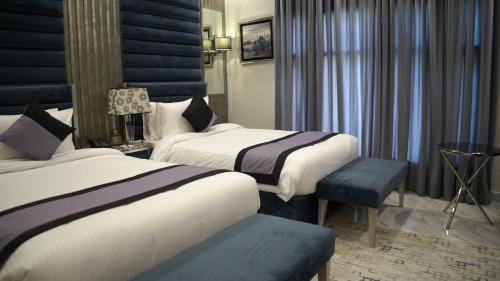 Kundan Lodges Shikarpur in Suleman Kundan Lodges Shikarpur in Suleman