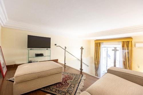 Piemonte Deluxe by Rental in Rome