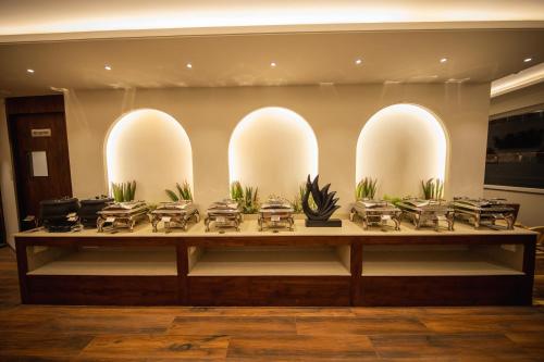 Food and beverages, juSTa Grand View Resort & Spa, Manali in Gadherni Food and beverages, juSTa Grand View Resort & Spa, Manali in Gadherni
