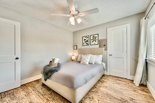 Lovely Dallas Flat Near Downtown in East Dallas Lovely Dallas Flat Near Downtown in East Dallas