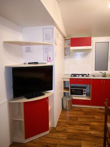 設施, F95 AQUALUNA KAMP NATURA PODČETRTEK swimming card not included (F95 AQUALUNA KAMP NATURA PODCETRTEK swimming card not included) in 波德西特鐵克 設施, F95 AQUALUNA KAMP NATURA PODČETRTEK swimming card not included (F95 AQUALUNA KAMP NATURA PODCETRTEK swimming card not included) in 波德西特鐵克