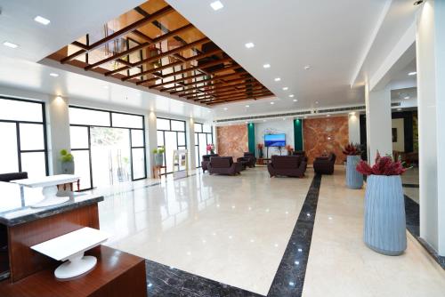 Lobby, ECONOH HOTEL in Steel Plant Twp Lobby, ECONOH HOTEL in Steel Plant Twp