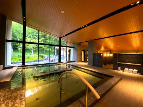 Hot spring bath, The Prince Karuizawa Hotel in Karuizawa Hot spring bath, The Prince Karuizawa Hotel in Karuizawa