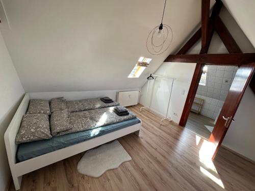 Schone große Maisonettenwohnung in Weißenthurm in Mulheim-Karlich Schone große Maisonettenwohnung in Weißenthurm in Mulheim-Karlich