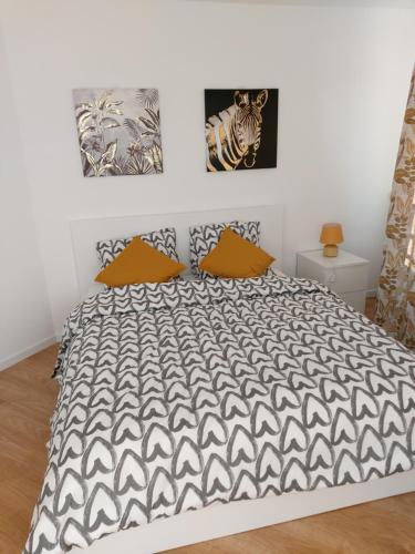Superbe Studio lumineux avec parking gratuit in Ermont Superbe Studio lumineux avec parking gratuit in Ermont