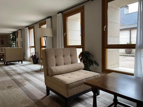 Фойє, Parador de Puebla de Sanabria in Пуебла-де-Санабрія Фойє, Parador de Puebla de Sanabria in Пуебла-де-Санабрія