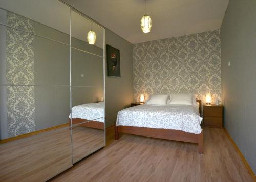 Apartament Żabi Kruk (Apartament Zabi Kruk) in Velho Subúrbio Apartament Żabi Kruk (Apartament Zabi Kruk) in Velho Subúrbio